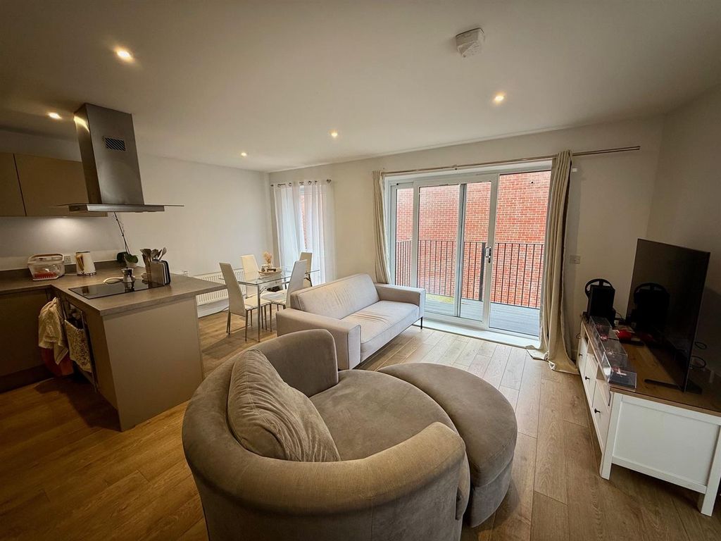 Property photo 3 of 12 3.Jpg