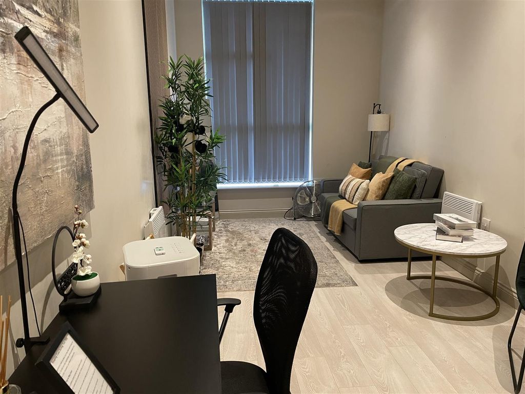 Property photo 2 of 16 Img_6621.Jpg