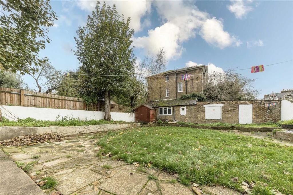 Property photo 2 of 3