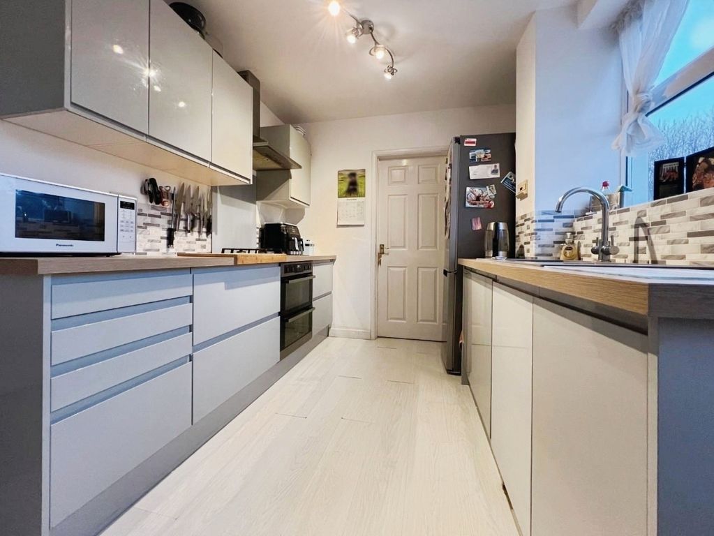 Property photo 2 of 19 Pbox-Img.Jpg