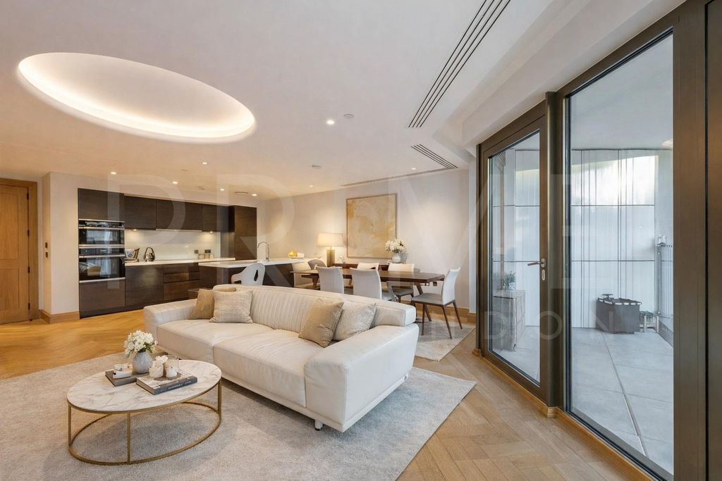 Property photo 3 of 21 Fp Wm10.Jpg