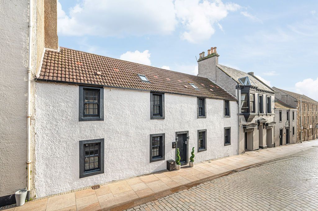 Property photo 2 of 15 External