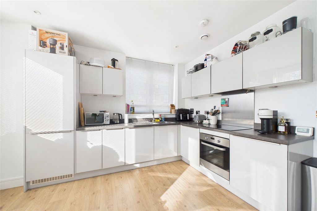 Property photo 3 of 9 Picture No. 12