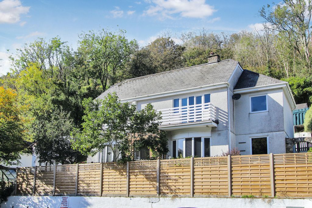 Property photo 1 of 21
