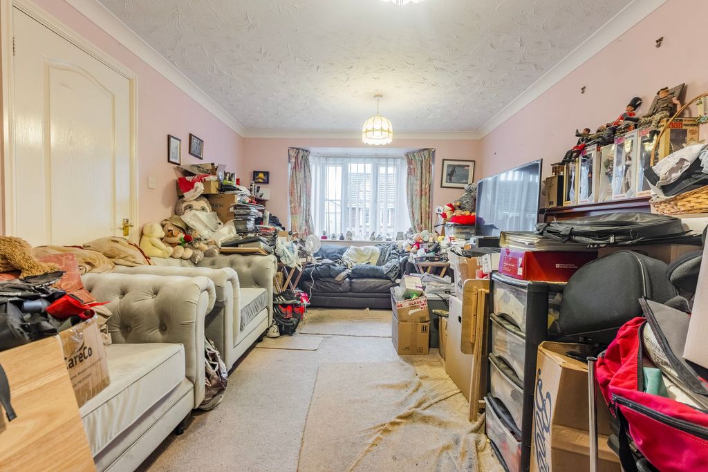 Property photo 3 of 15