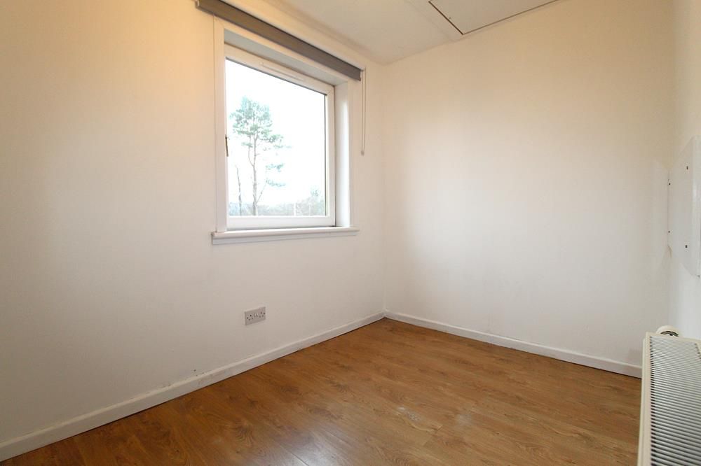 Property photo 3 of 9 Bedroom 2 Alt