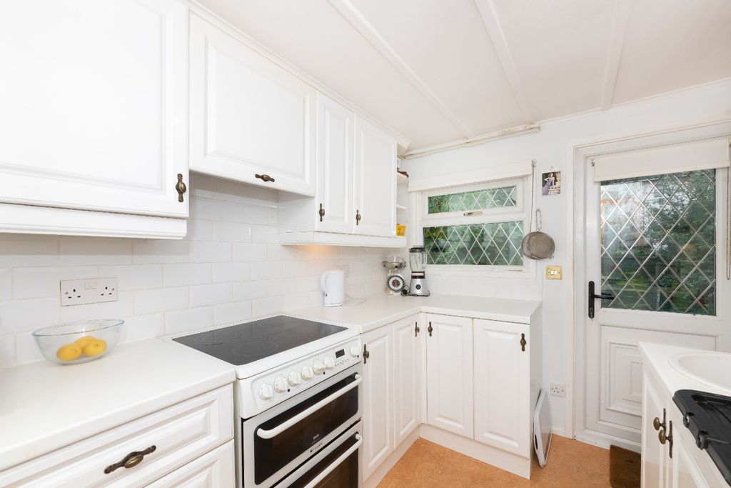 Property photo 3 of 10 3313423