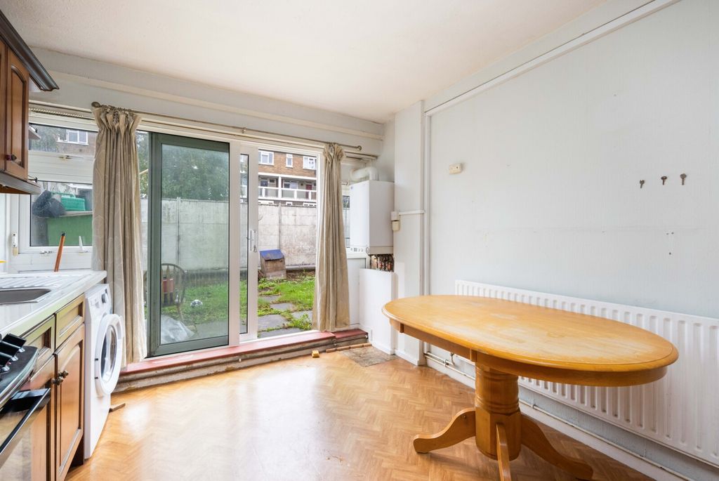 Property photo 3 of 13 Kitchen