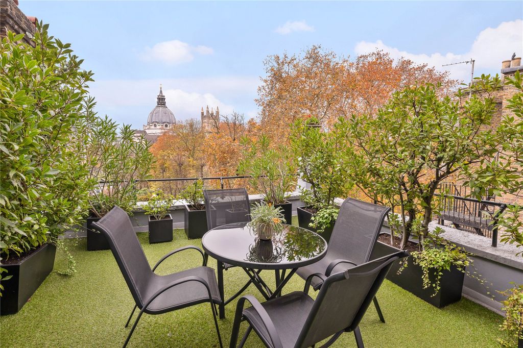 Property photo 2 of 10 Picture No. 01