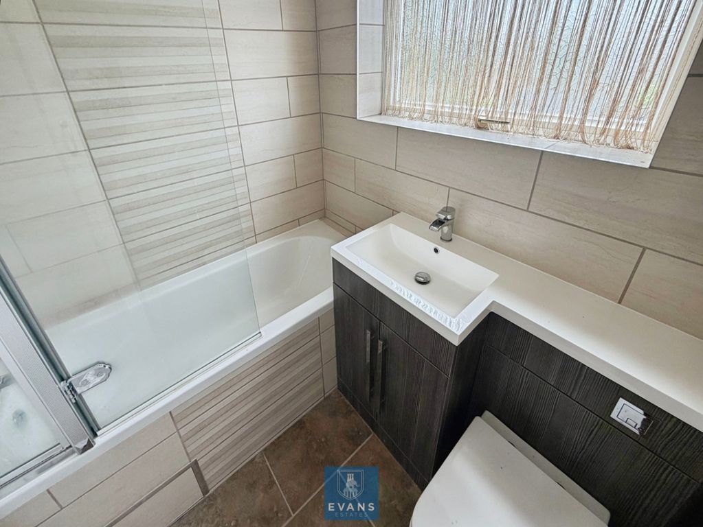 Property photo 3 of 23 Pbox-Img.Jpg