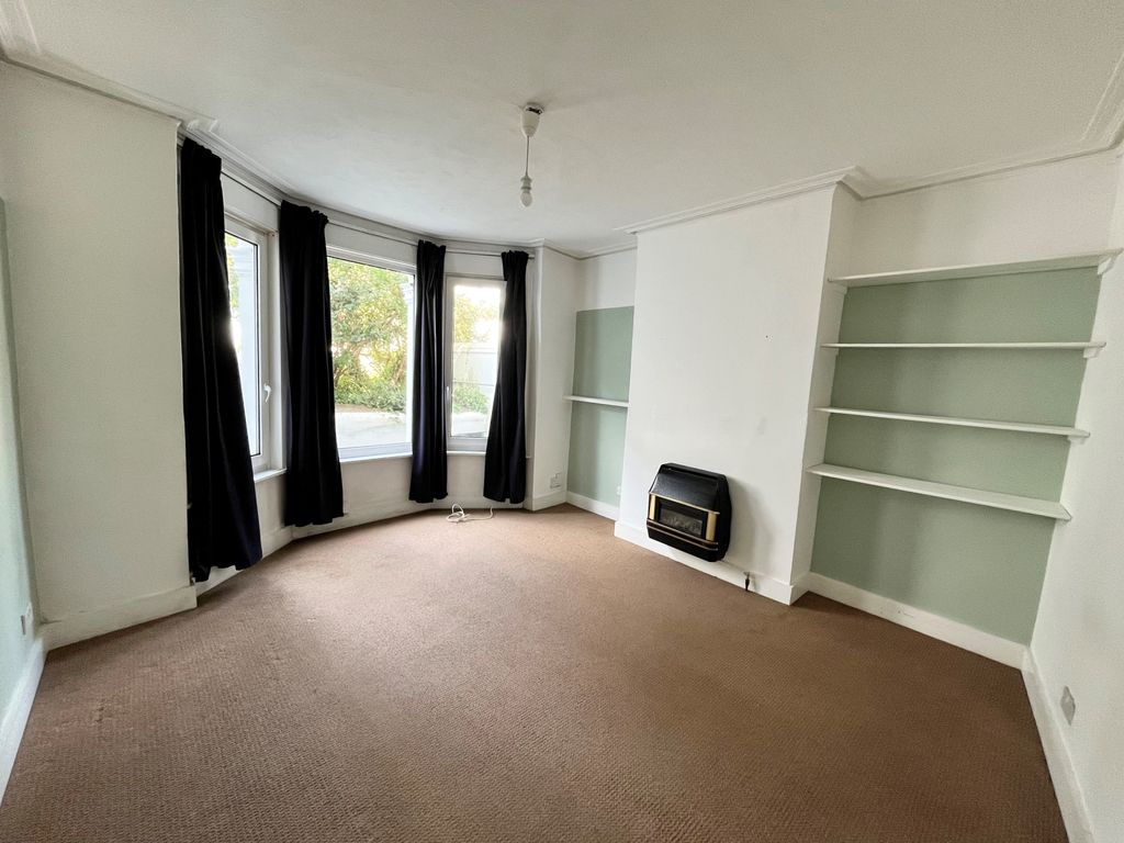 Property photo 2 of 16 Gallery