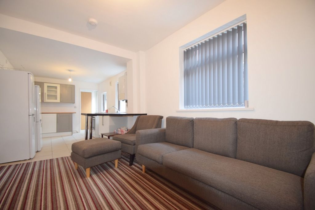 Property photo 2 of 12 Photo 2