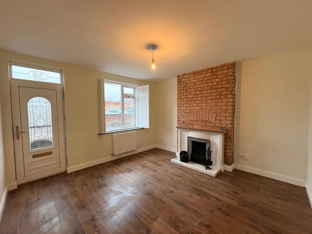 Property photo 3 of 32 Bathroom