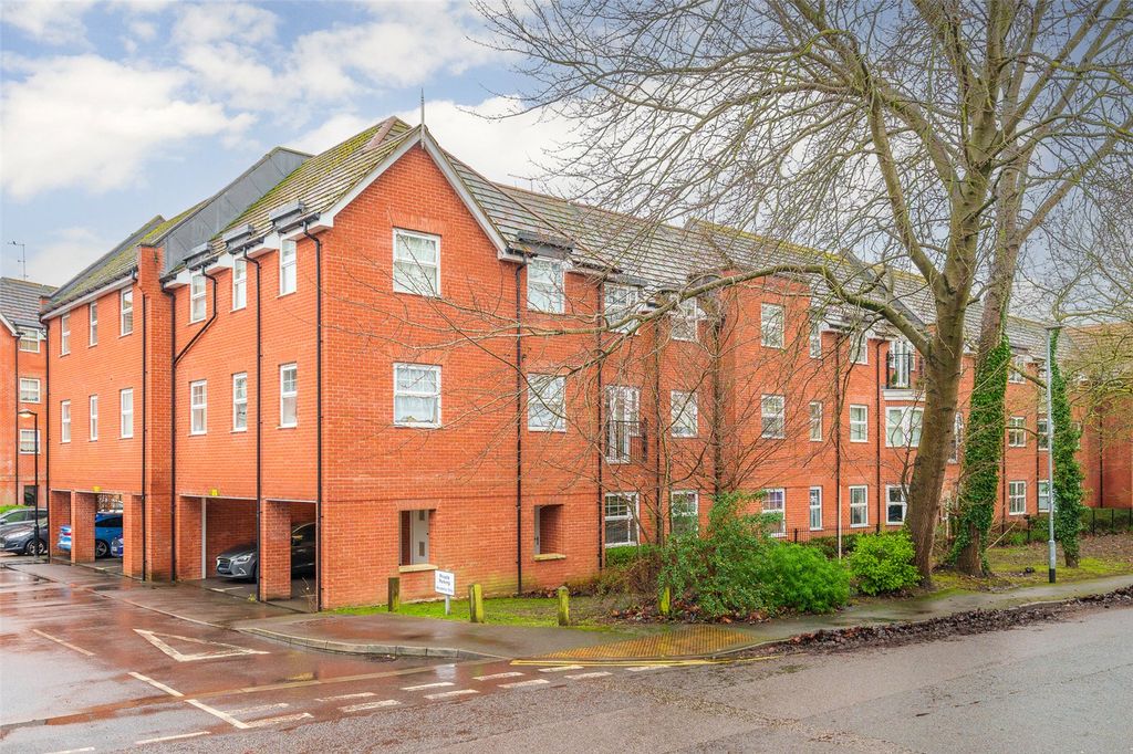 Property photo 1 of 10 Picture No. 02