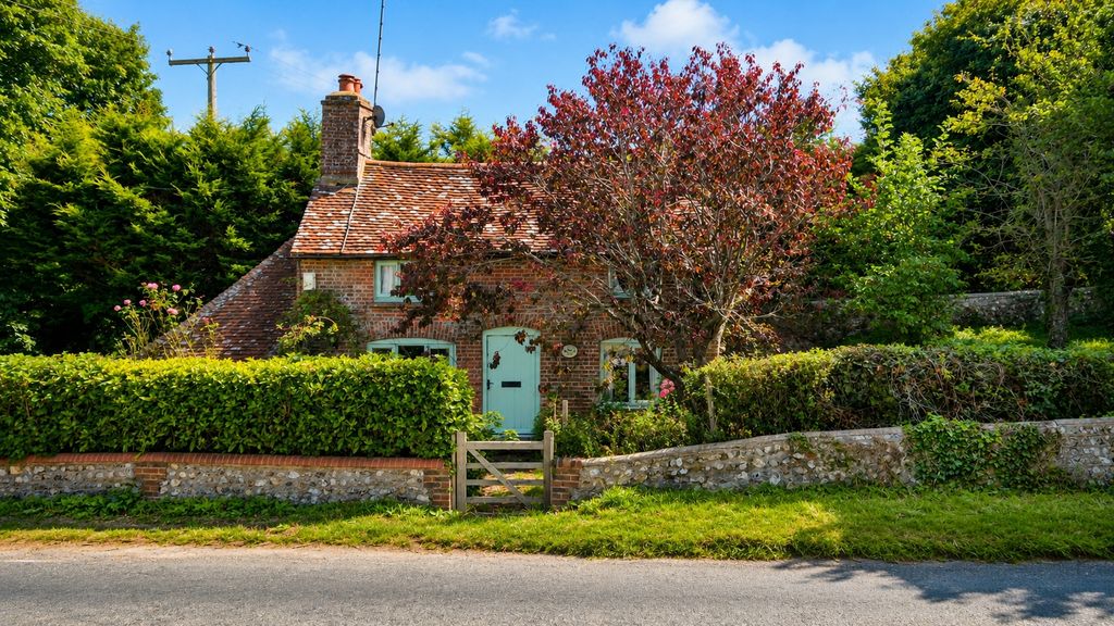 Property photo 1 of 8 Farm Cottage