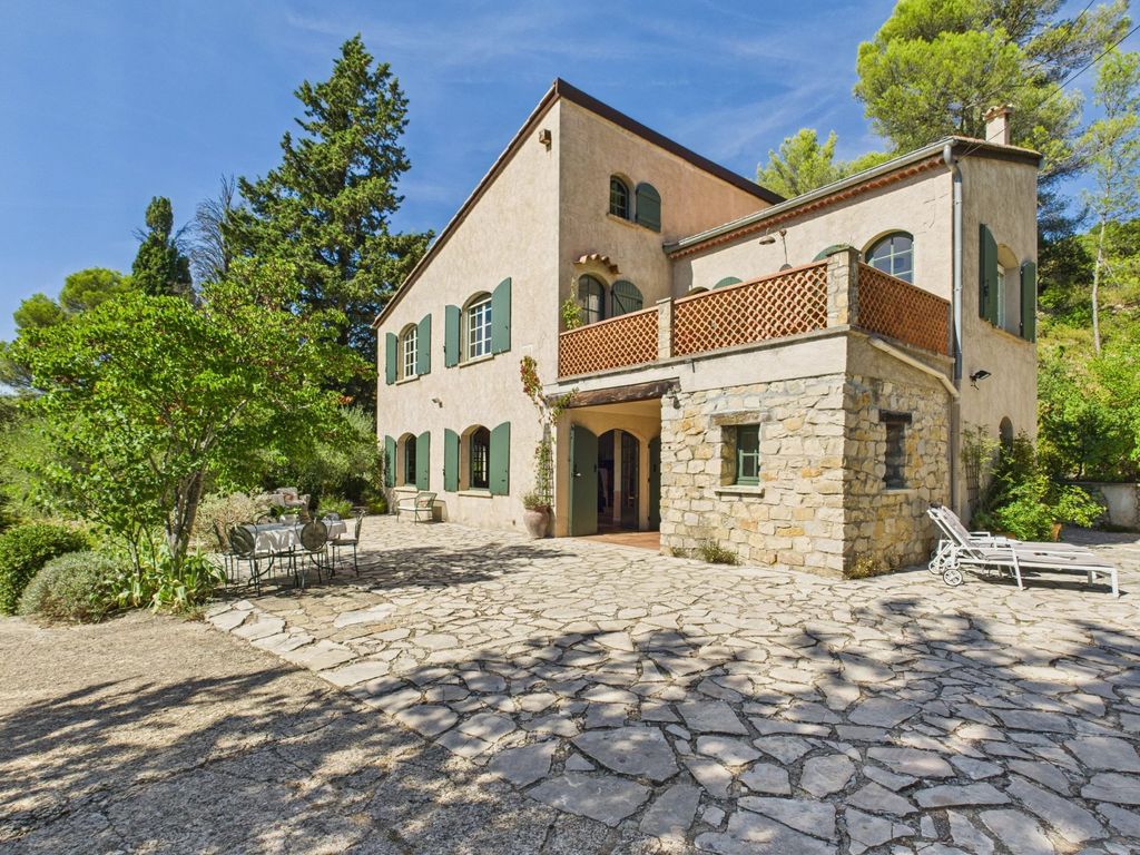 Property photo 3 of 26