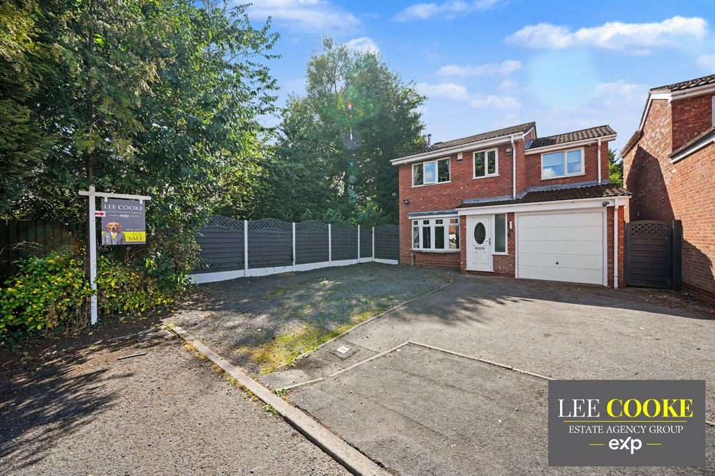 Property photo 1 of 33