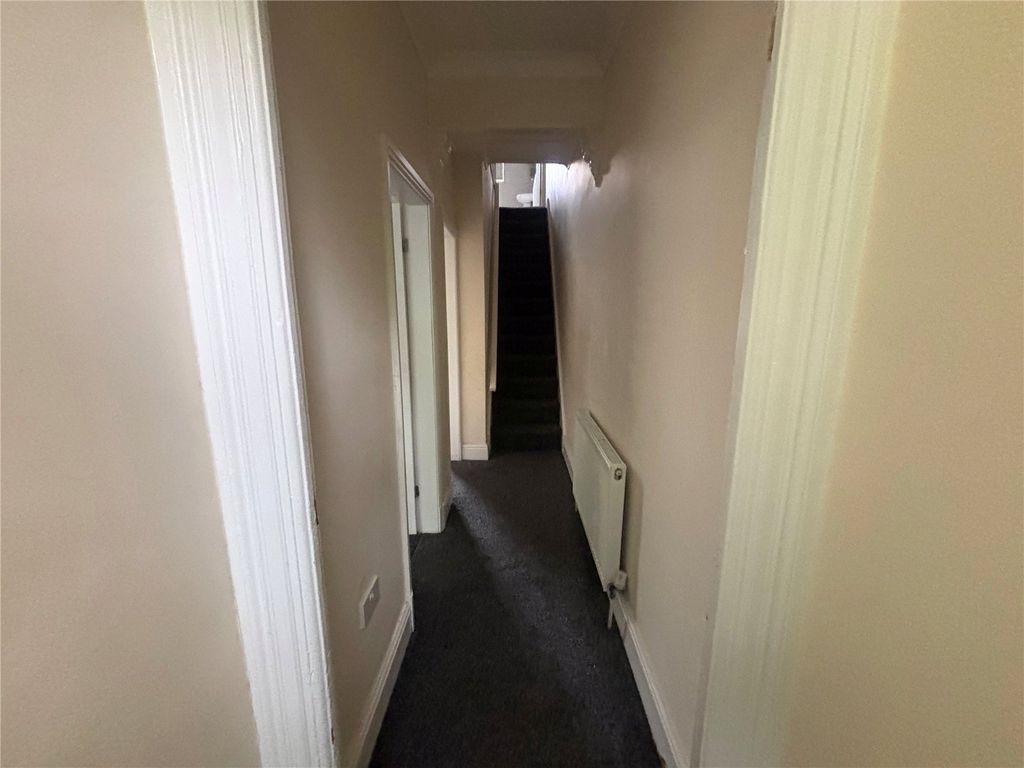 Property photo 2 of 10 Picture No. 12