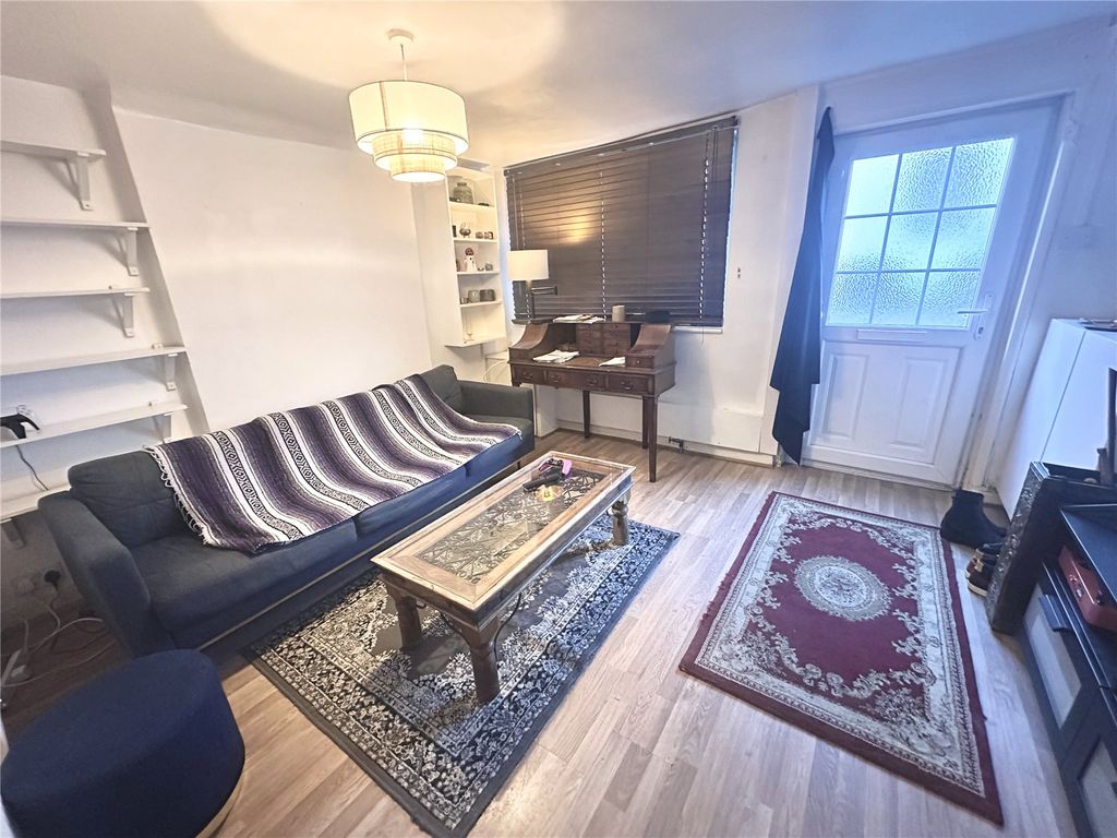 Property photo 3 of 9 Picture No. 20