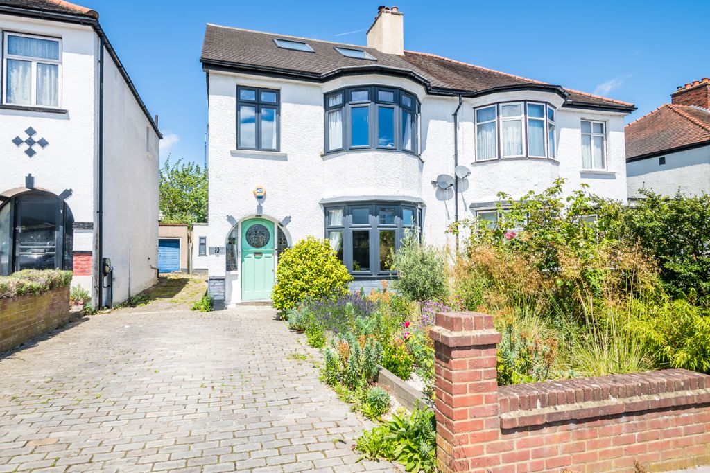 Property photo 1 of 46