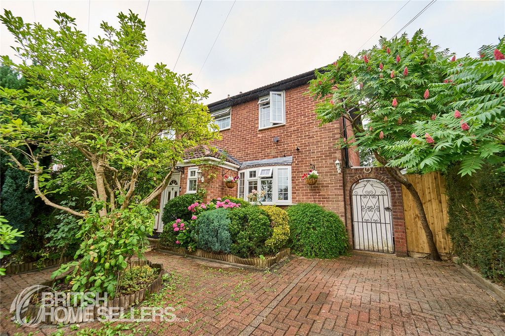Property photo 1 of 32 Picture No. 03