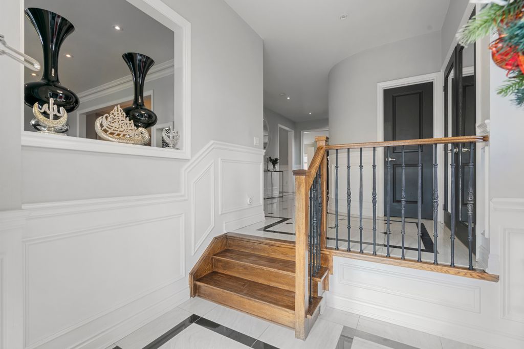 Property photo 3 of 30