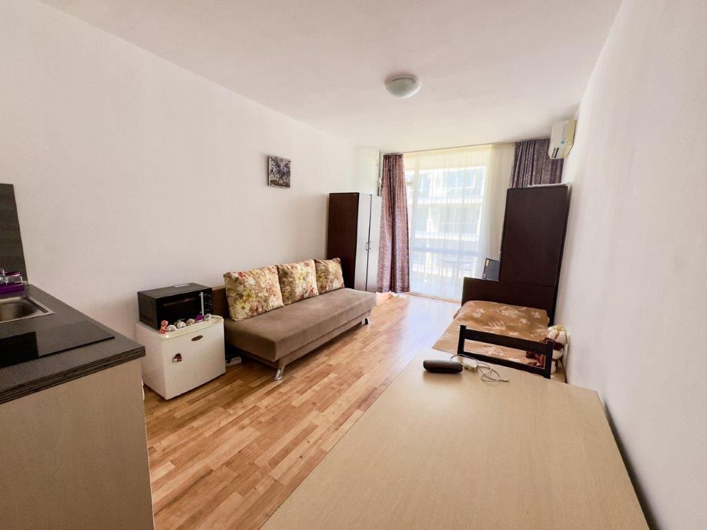 Property photo 1 of 12