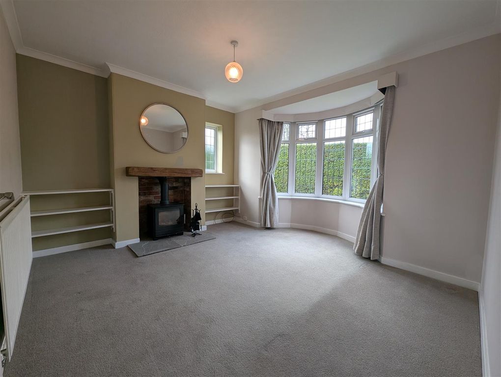 Property photo 2 of 13 Lounge