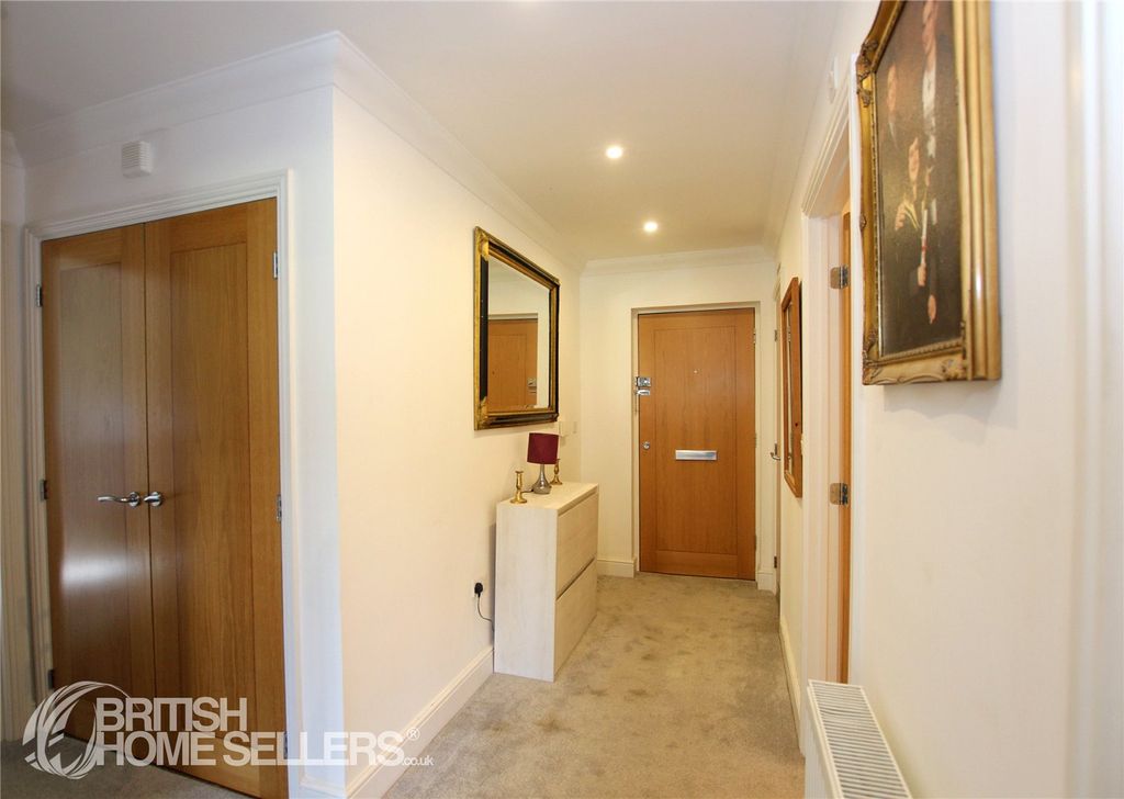 Property photo 2 of 17 Picture No. 04