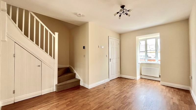 Property photo 2 of 15 Sitting Room
