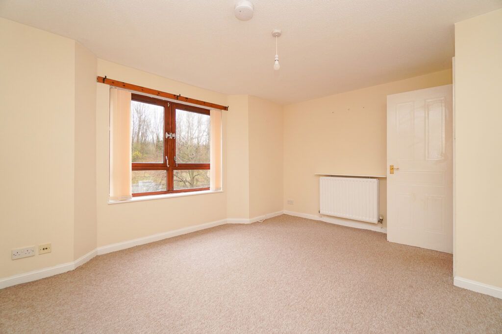 Additional image 4 of 2 bed flat for saleFairways View, Hardgate G81