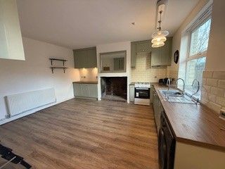 Property photo 2 of 10 Photo