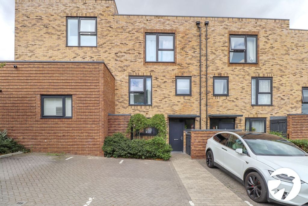 Property photo 1 of 17 Picture No. 18