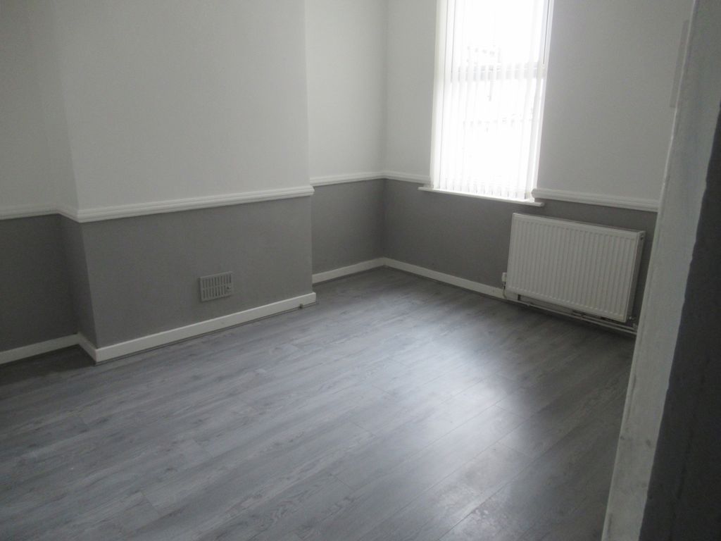 Property photo 3 of 6 Dining Room