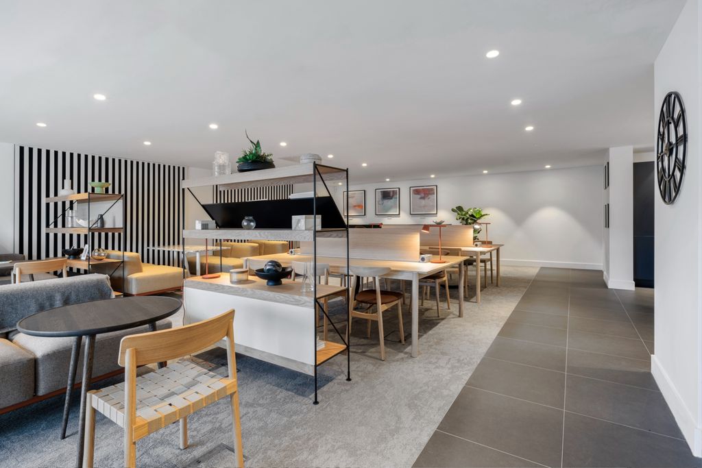 Property photo 3 of 20 Co-Working Space