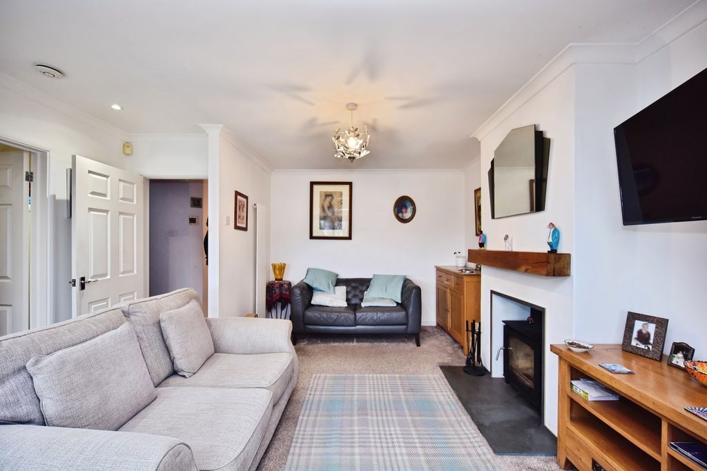 Property photo 3 of 19 Pbox-Img.Jpg