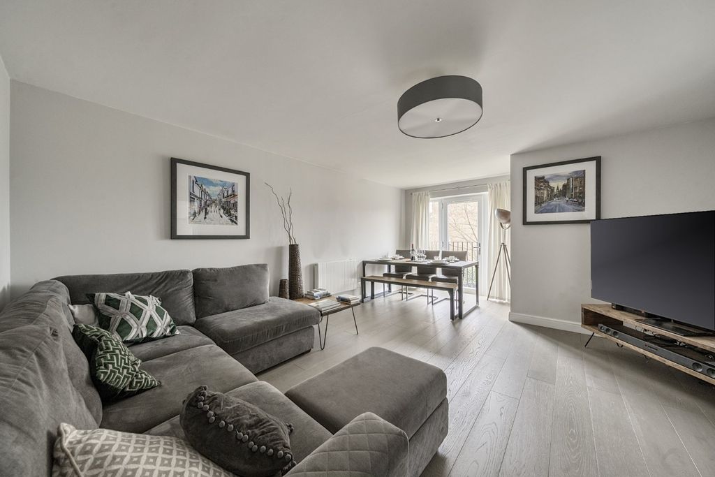 Property photo 1 of 11 Picture No. 22