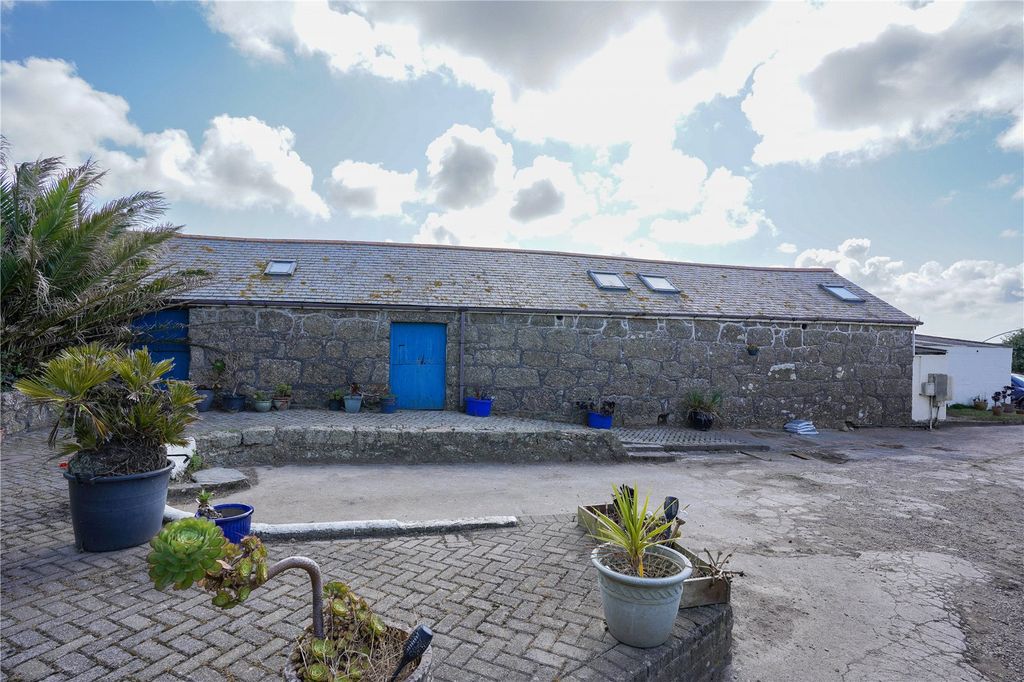 Property photo 3 of 7 Picture No. 04