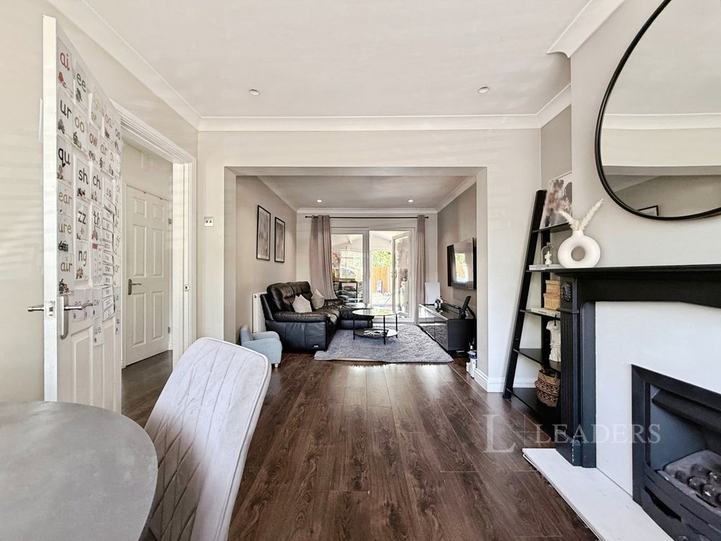 Property photo 3 of 14 Pbox-Img.Jpg