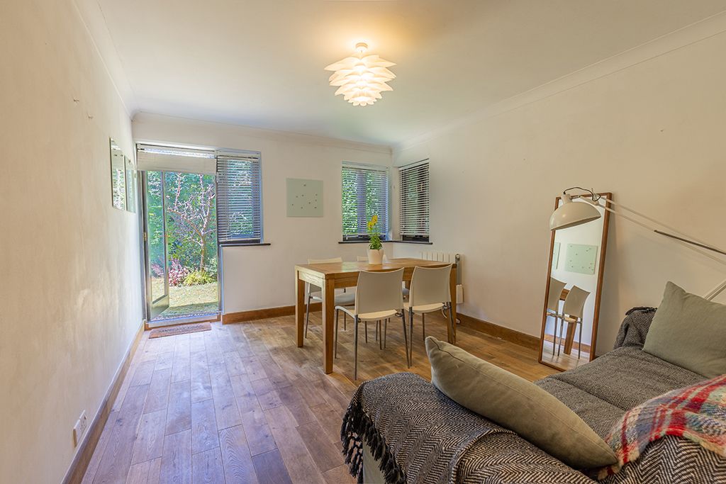 Property photo 3 of 27