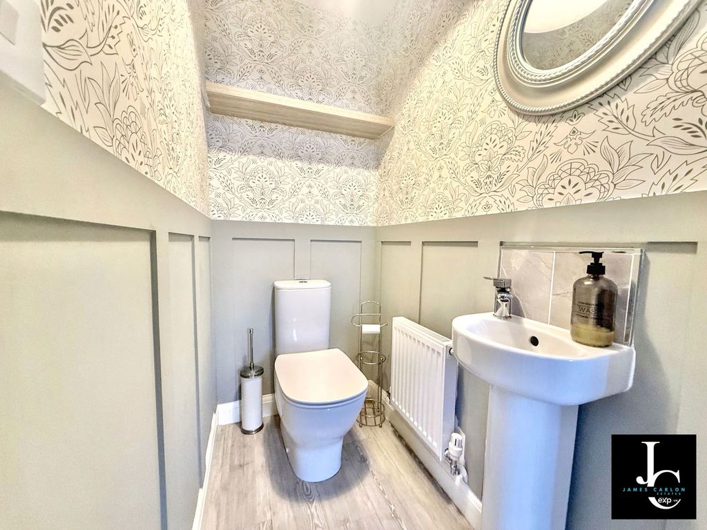 Property photo 3 of 16