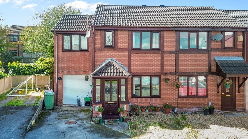 Property photo 1 of 36