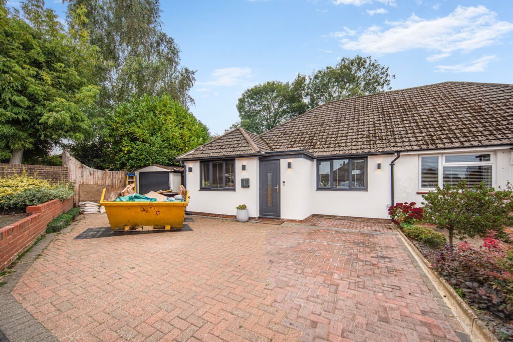 Property photo 2 of 19