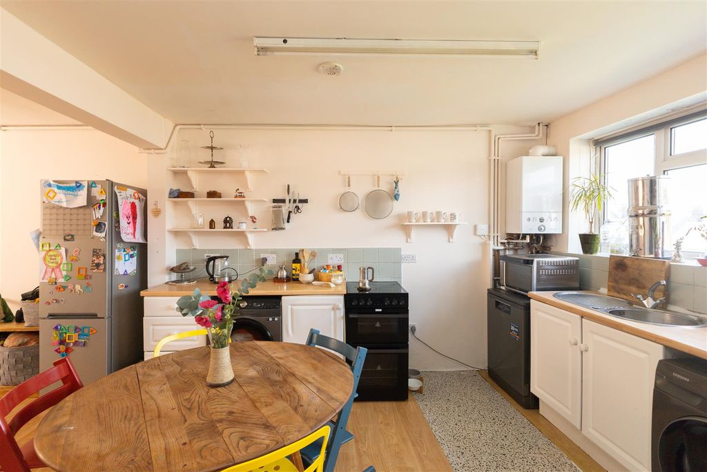 Property photo 2 of 23 Kitchen