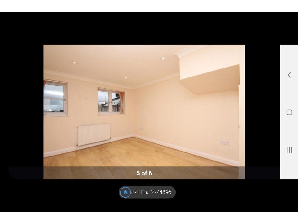 Property photo 3 of 23 Living Room