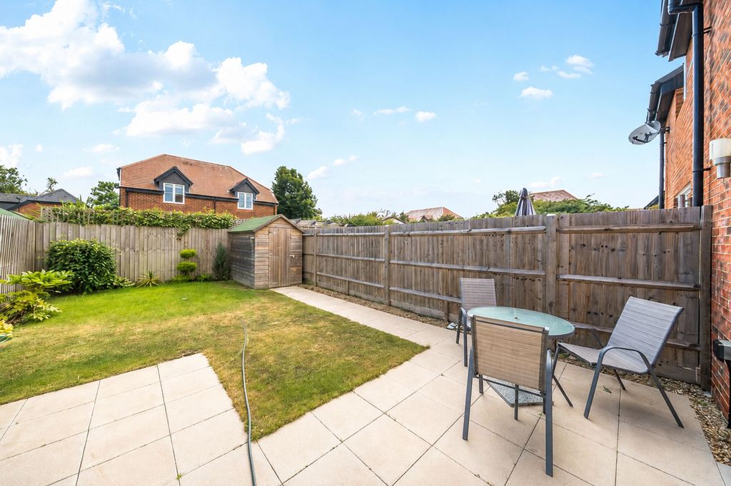 Property photo 1 of 14 Garden