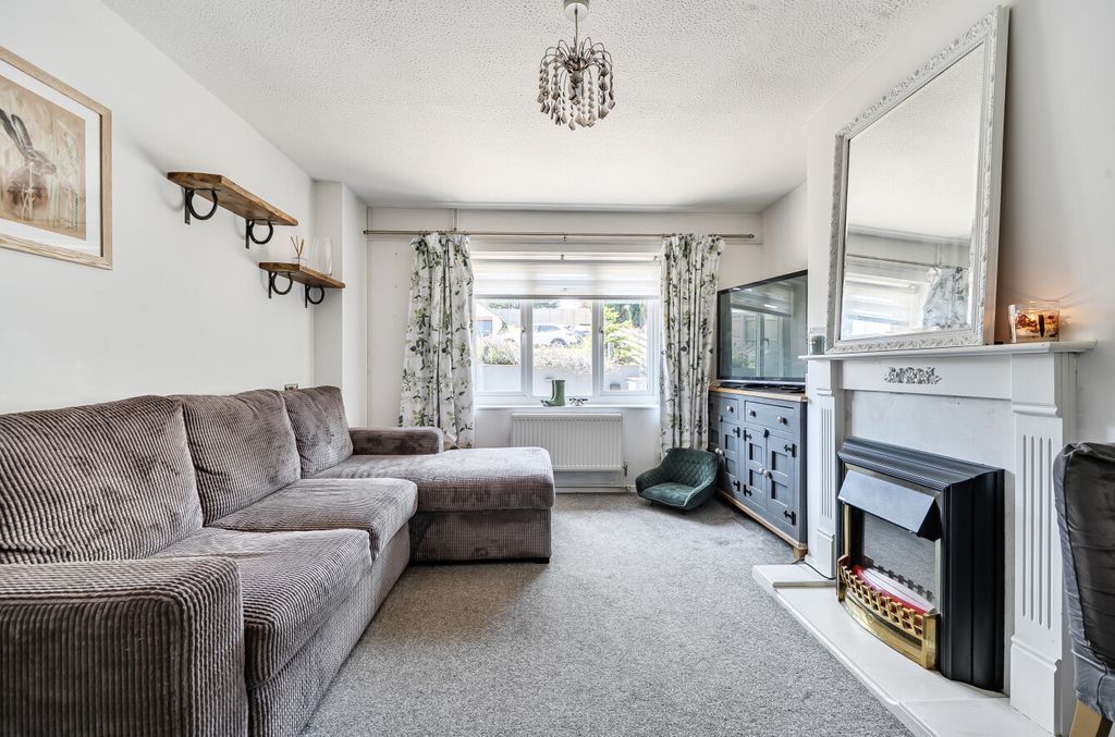 Property photo 3 of 15 1493840-12-6A5500...