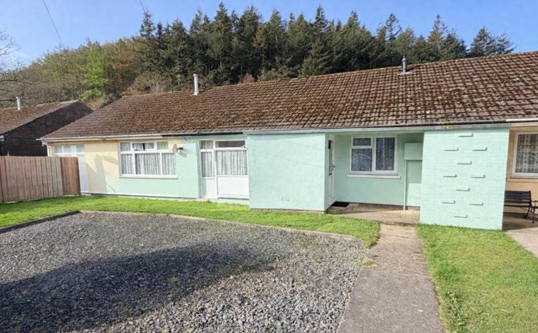 Property photo 1 of 8