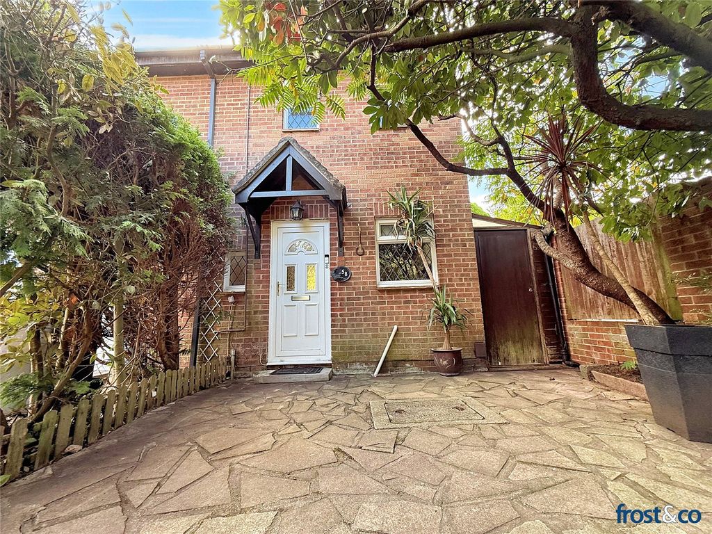 Property photo 1 of 13 Tarrant Road