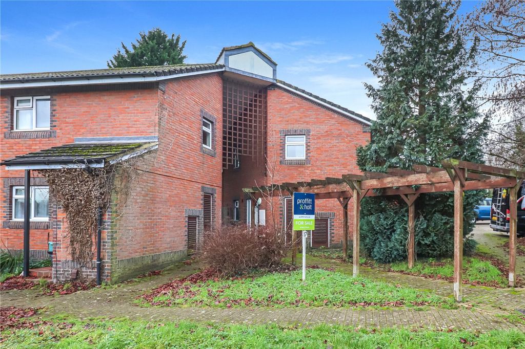 Property photo 1 of 10 Picture No. 17